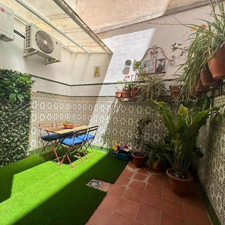 Adela & Private Courtyard By Ele Apartments Μάλαγα Εξωτερικό φωτογραφία
